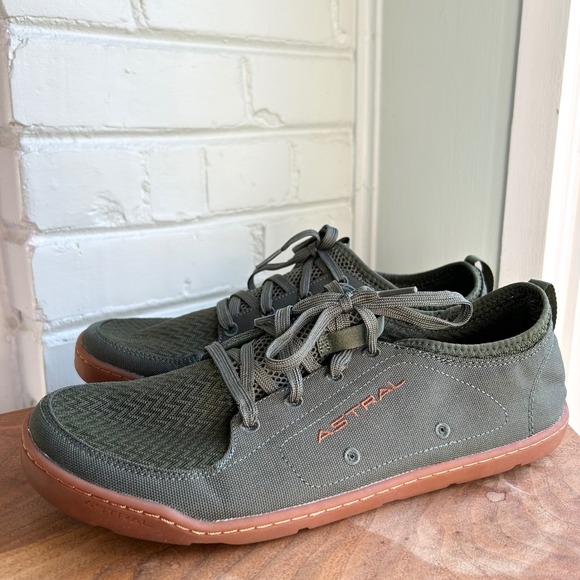 Astral Men's Loyak Water Shoes Olive Green 9 Canvas Flex Grip Gum Soles Hybrid